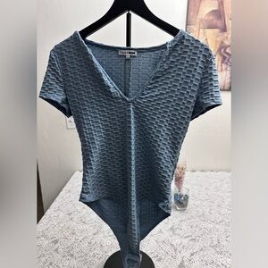 Fashion Nova Blue Textured Bodysuit V Neck Stretchy Trendy Y2K New Tags